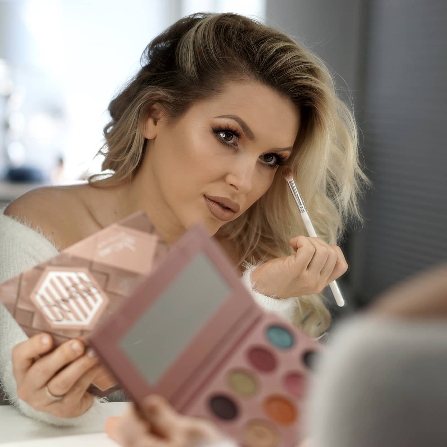 Elena Gant makeup brand