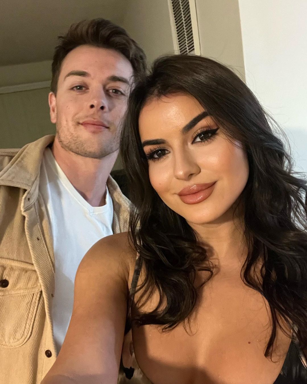 Chad Duell selfie with girlfriend Luana