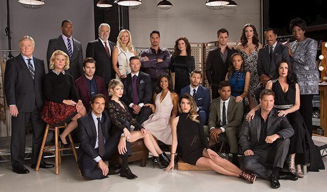 casts of The Bold and the Beautiful together in a frame for a group photo.