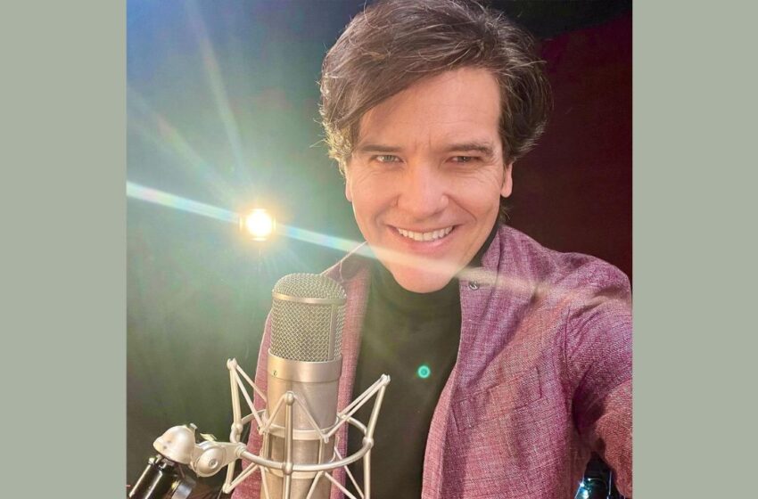  Michael Damian enjoying the best of both worlds: Releases new Christmas album amidst full time return to The Young and the Restless!