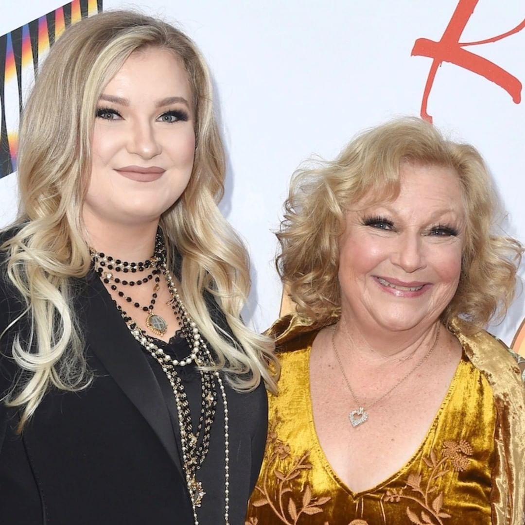 Beth and Emelia on Y&R's 50t anniversary red carpet